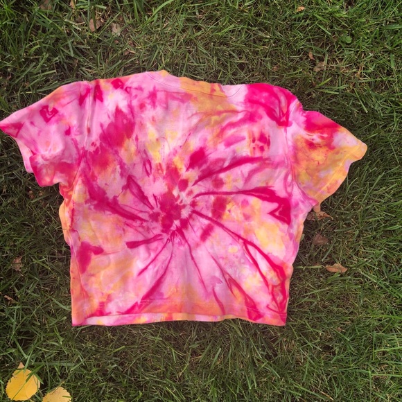 Tie Dye Cropped Top size XS - Picture 2 of 2